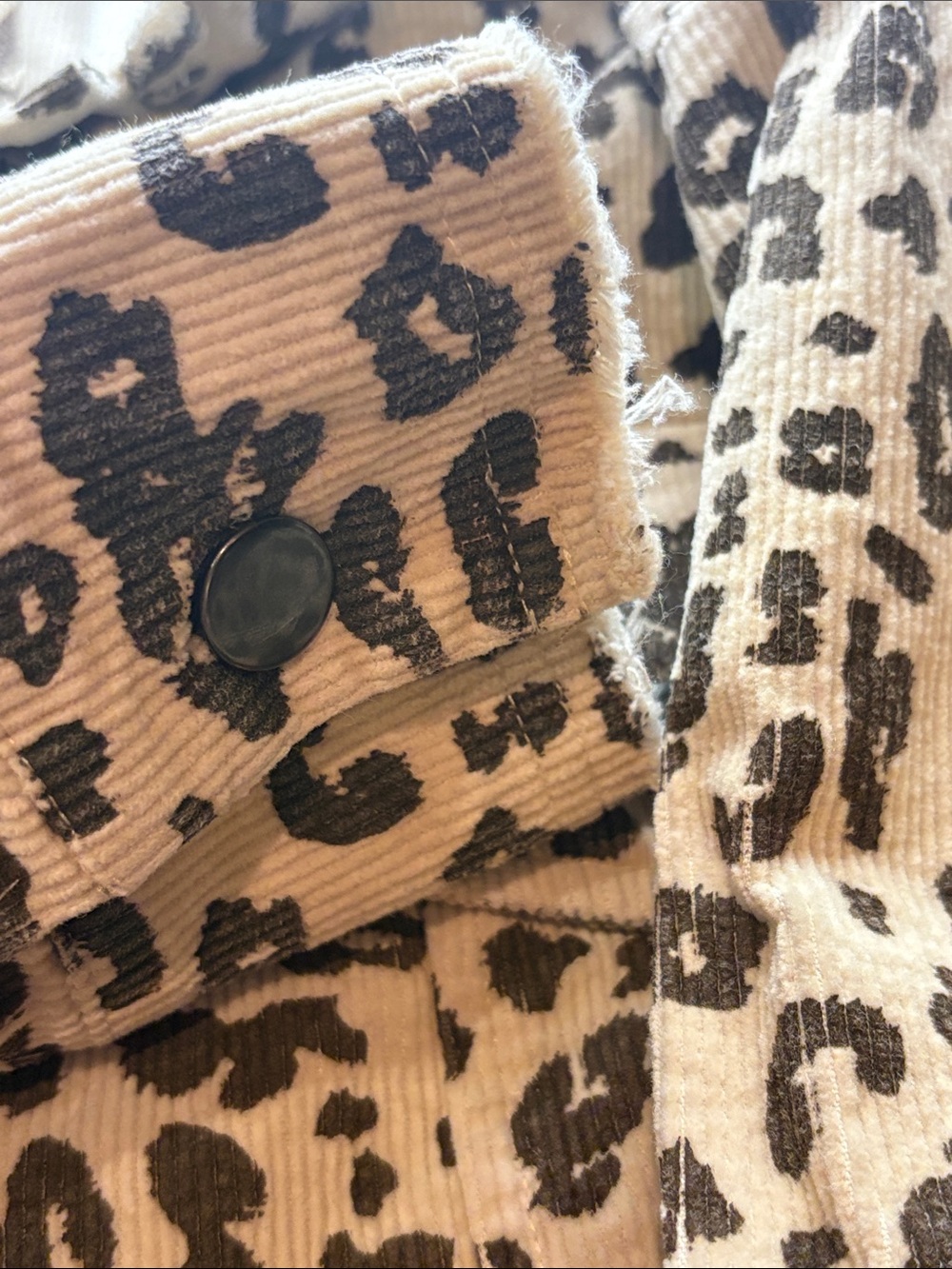 Mystree Cream and Brown Leopard Print Jacket Size Small - Picture 3 of 5